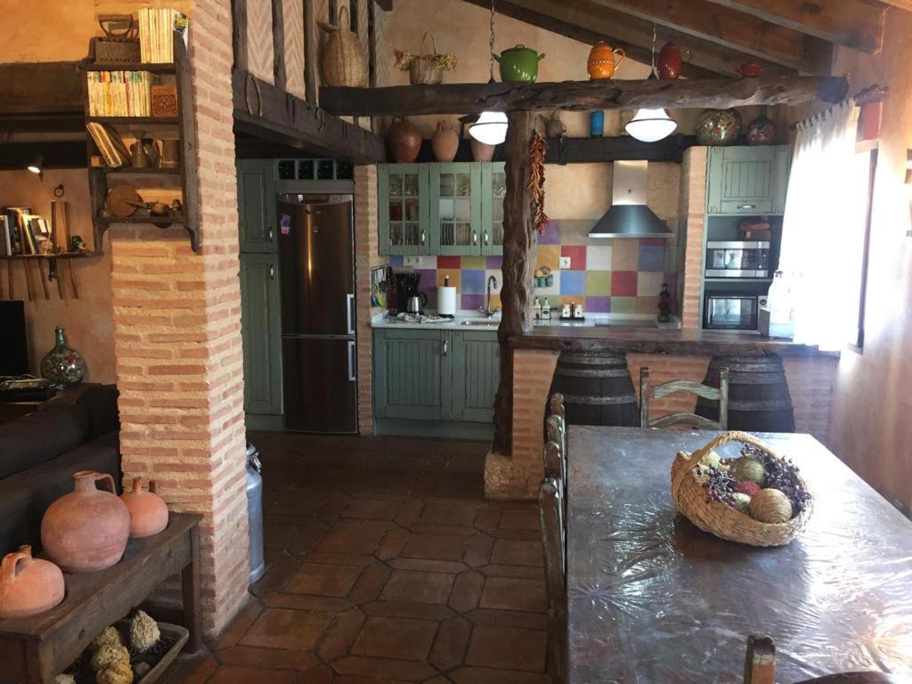 Casa Rural La Charolesa Aguilera エクステリア 写真